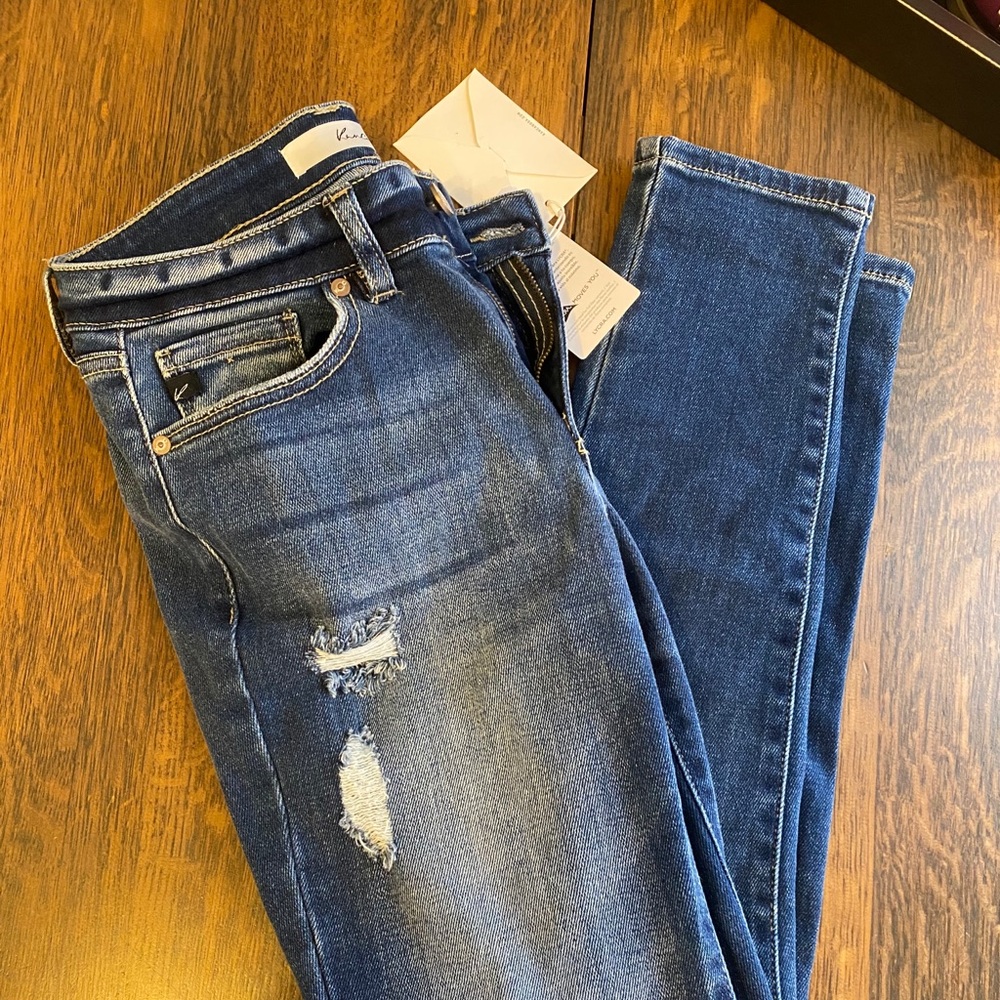 Kancan Jeans - distressed knees 26